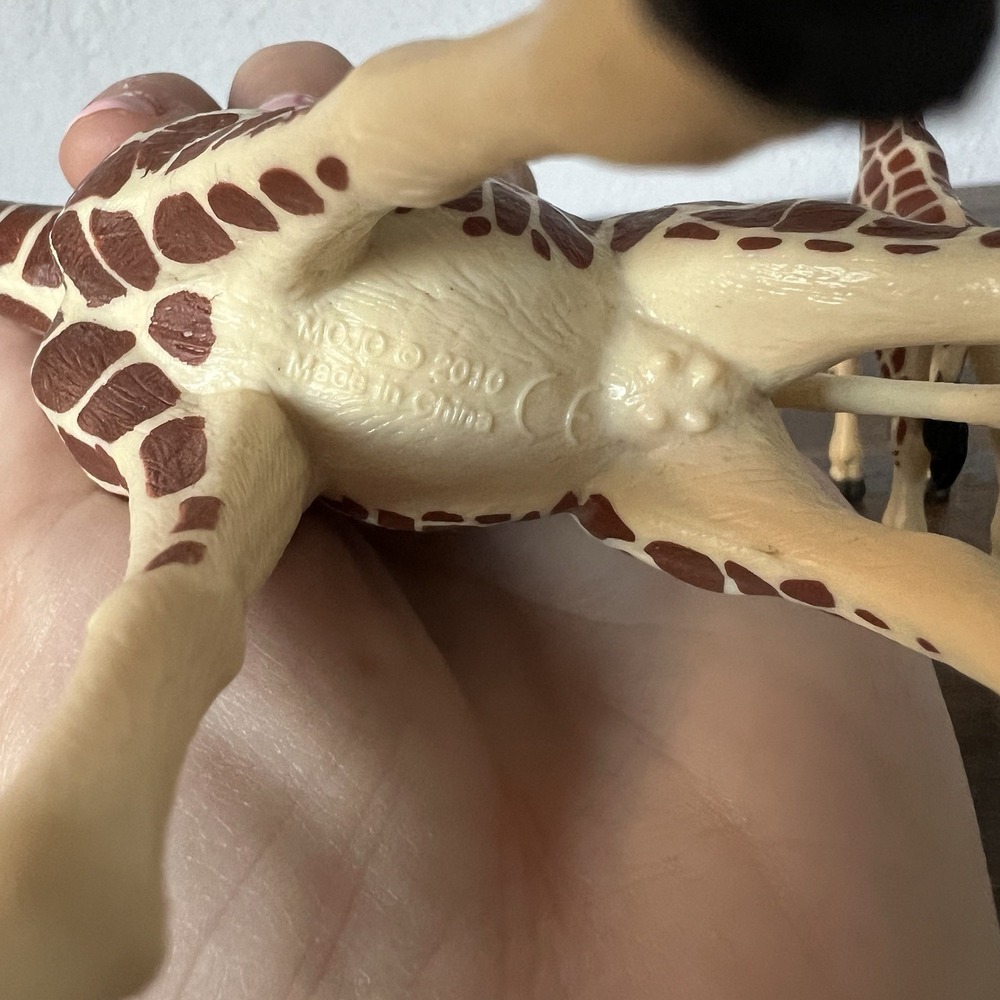 MOJO Toys Mother Giraffe And Calf Animal Figurines Lot Of 2 - Picture 5 of 5